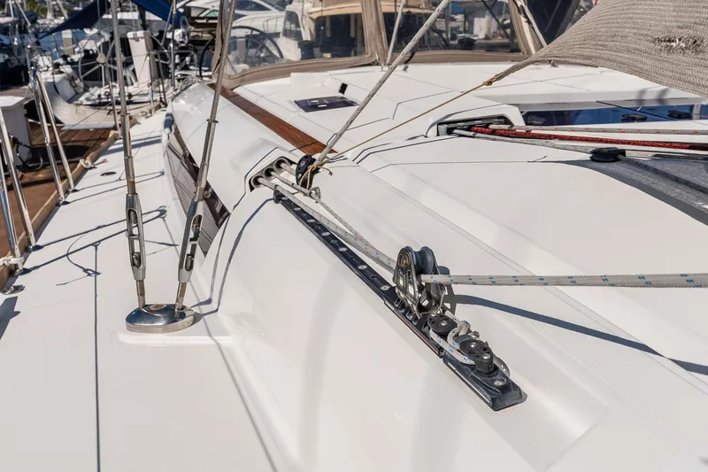 Victory Yacht Photos Pics 2018 Jeanneau Sun Odyssey 479 sailboat deck with rigging and hardware details.