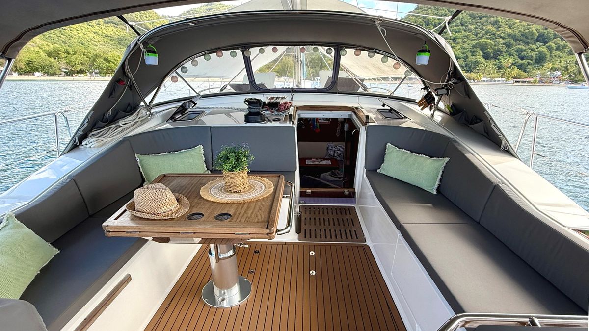 2021 Bavaria 46 