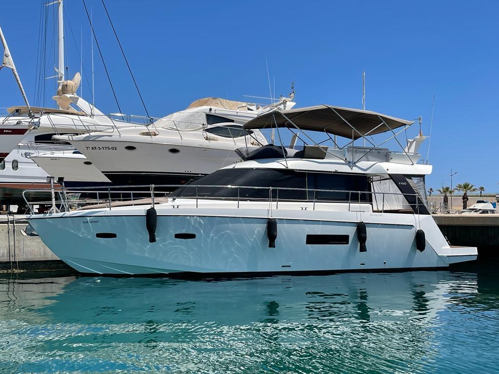 2011 Sealine F42