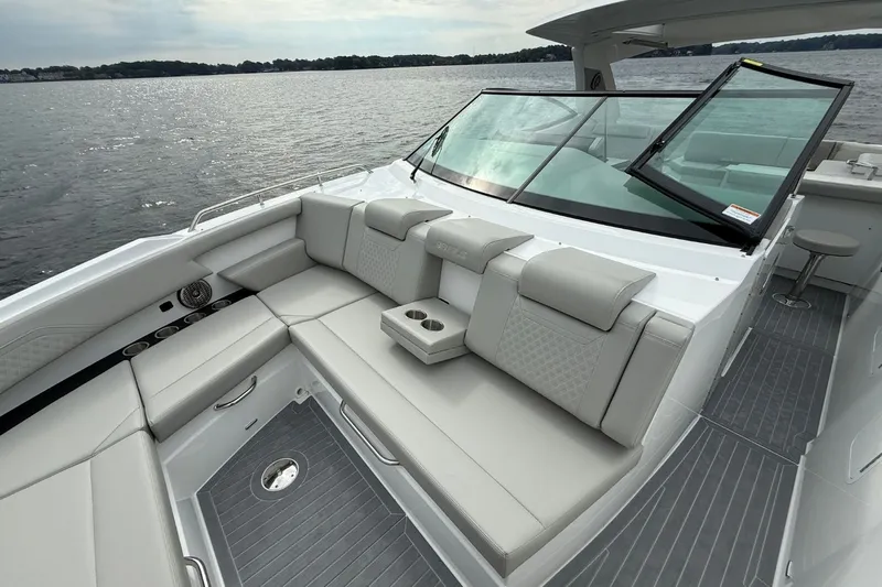  Yacht Photos Pics Luxurious seating area on the 2025 Cruisers Yachts 38 GLS.