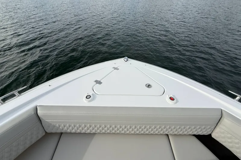  Yacht Photos Pics Bow view of 2025 Cruisers Yachts 38 GLS on water.