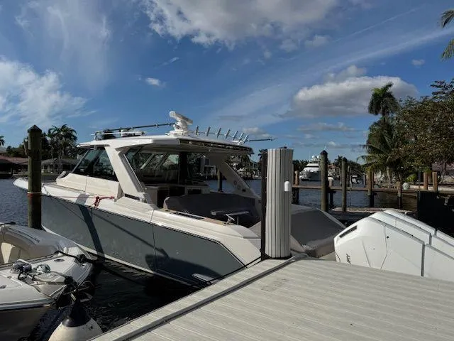  Yacht Photos Pics 2025 Tiara Yachts 48 Ls - Image 2