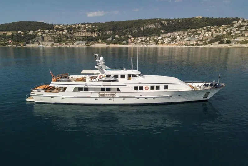 Fiorente Yacht Photos Pics 