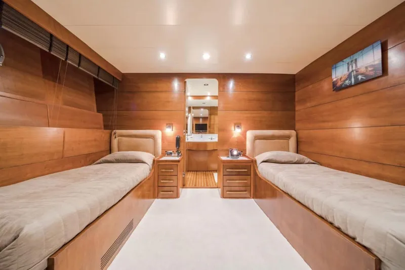 Fiorente Yacht Photos Pics 