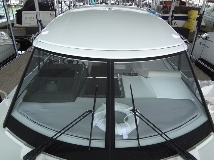 Lake Time, Austin, Tx Yacht Photos Pics 2017 Jeanneau LEADER 36 boat with sleek design and spacious cockpit.