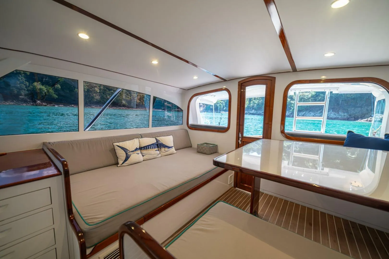 Luxurious interior of 1991 Gamefisherman 40 yacht with scenic ocean view.