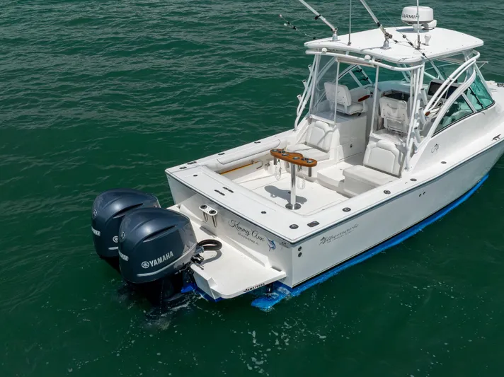  Yacht Photos Pics 2018 Albemarle 27 Express boat with twin Yamaha engines on open water.