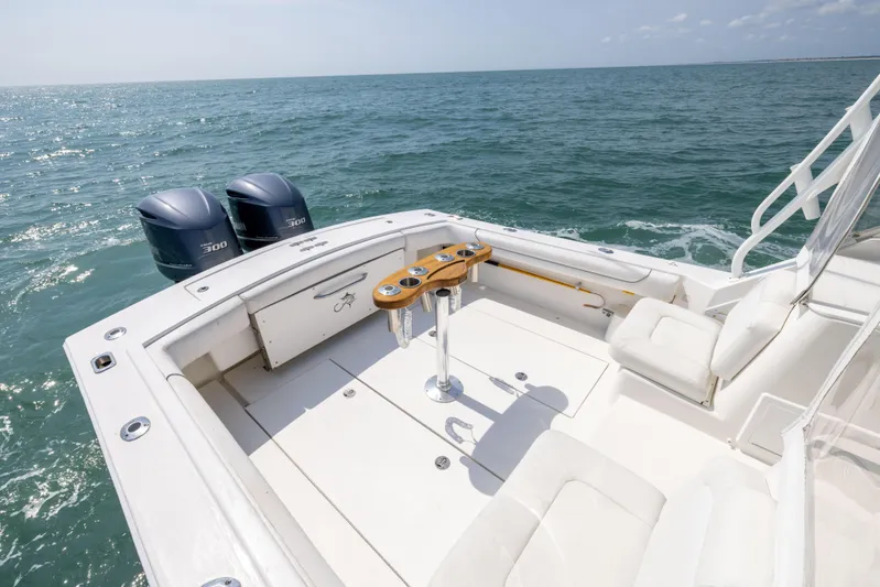  Yacht Photos Pics 2018 Albemarle 27 Express boat with twin engines on open sea.