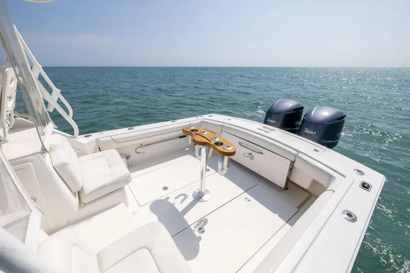  Yacht Photos Pics 2018 Albemarle 27 Express boat with dual engines on open sea.