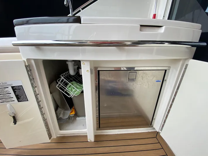 On Beach Time Yacht Photos Pics 