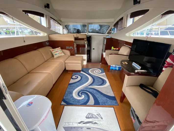 On Beach Time Yacht Photos Pics 