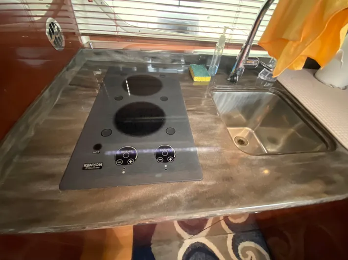 On Beach Time Yacht Photos Pics 