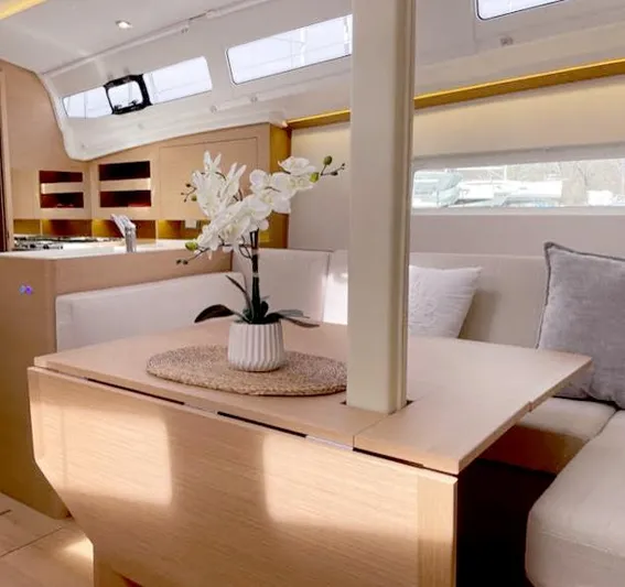 Changing Tides Yacht Photos Pics 