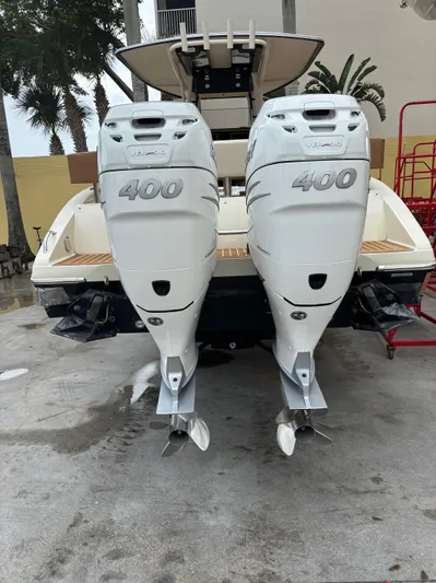  Yacht Photos Pics 2013 Statement 35 Center Console with twin 400 horsepower engines, rear view.