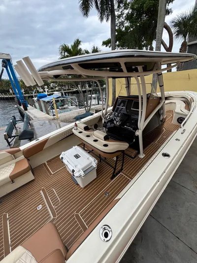  Yacht Photos Pics 2013 Statement 35 Center Console boat with sleek design and spacious deck.