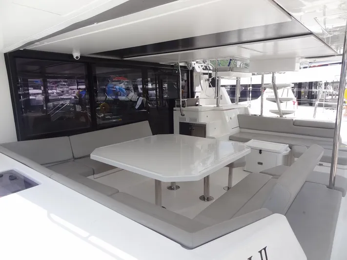 Sans Souci II Yacht Photos Pics 