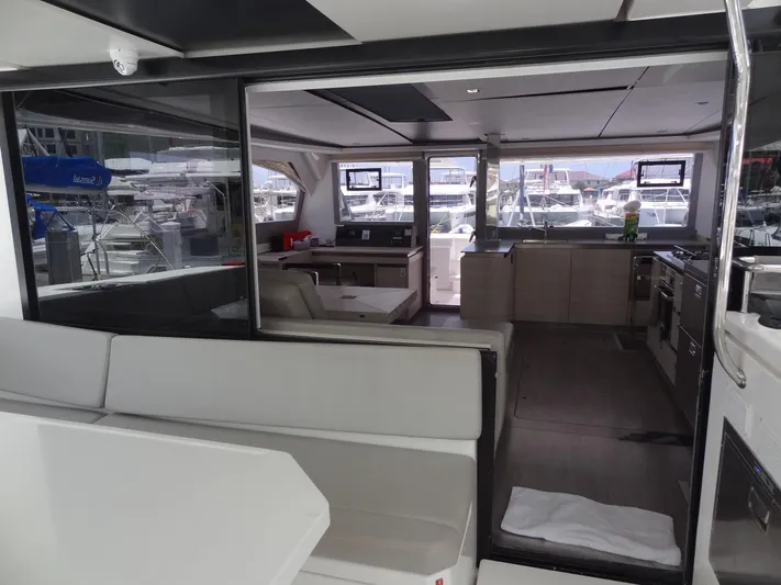 Sans Souci II Yacht Photos Pics 