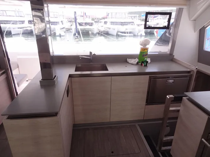 Sans Souci II Yacht Photos Pics 