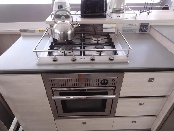 Sans Souci II Yacht Photos Pics 