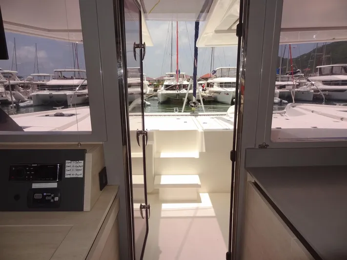 Sans Souci II Yacht Photos Pics 