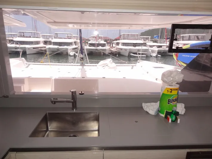 Sans Souci II Yacht Photos Pics 