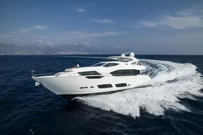Sunseeker 95 Yacht