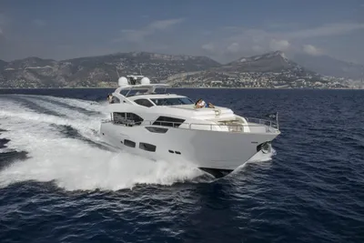 Sunseeker 95 Yacht