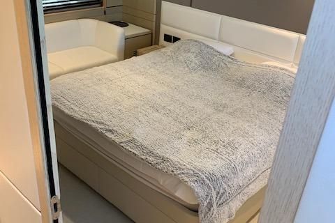 2018 Princess 74 