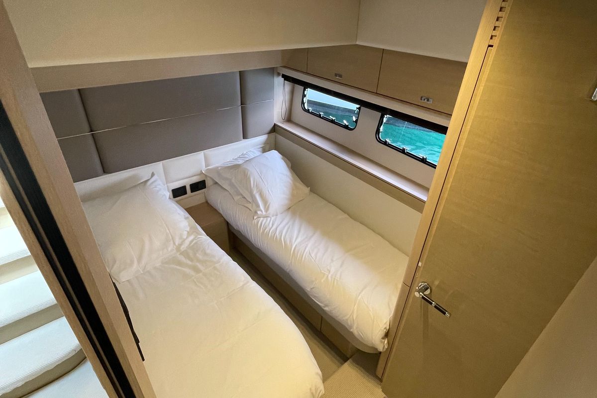2018 Princess 74 