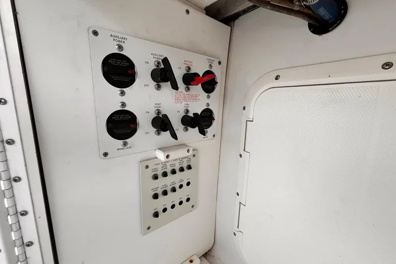 La Bella Vita Yacht Photos Pics Control panel of a 2003 Formula 400 Super Sport boat, featuring switches and dials.