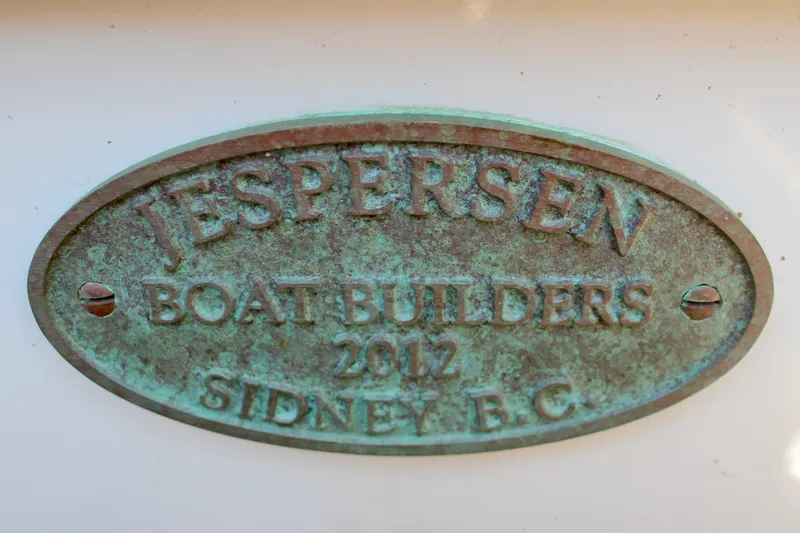 La Vie En Rose Yacht Photos Pics Jespersen Boat Builders 2012 plaque, Sidney B.C., on Custom Gartside Jespersen 40.