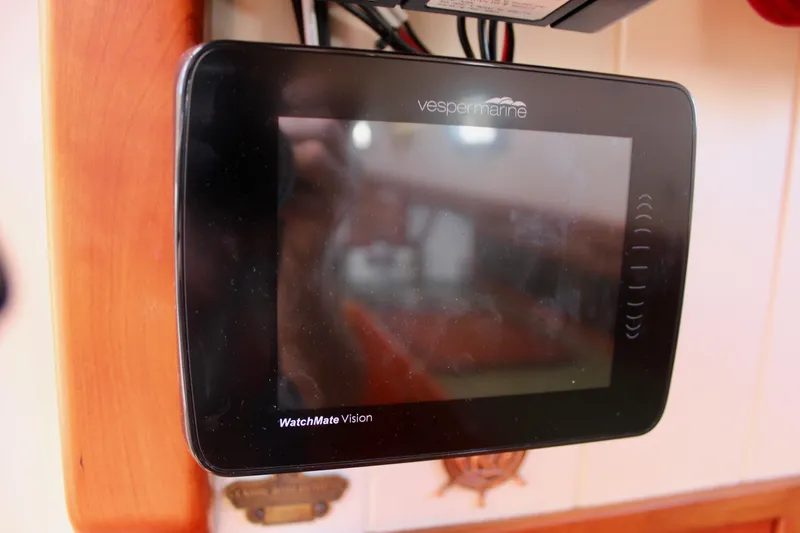 La Vie En Rose Yacht Photos Pics Vesper Marine WatchMate Vision device on Custom Gartside Jespersen 40, 2012 model.