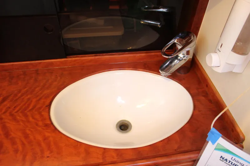 La Vie En Rose Yacht Photos Pics 