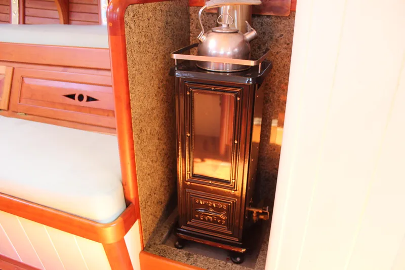 La Vie En Rose Yacht Photos Pics 