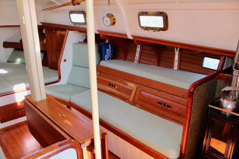 La Vie En Rose Yacht Photos Pics 