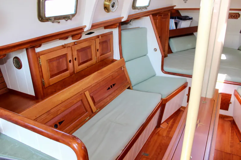 La Vie En Rose Yacht Photos Pics 