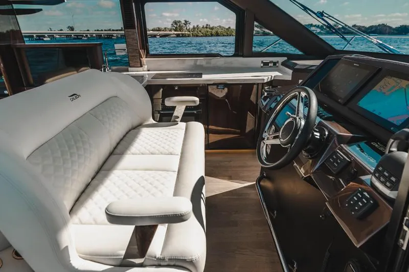  Yacht Photos Pics Manufacturer Provided Image