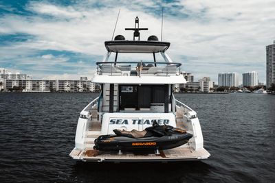 Yacht