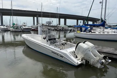 1998 Dakota 320 Open Fisherman