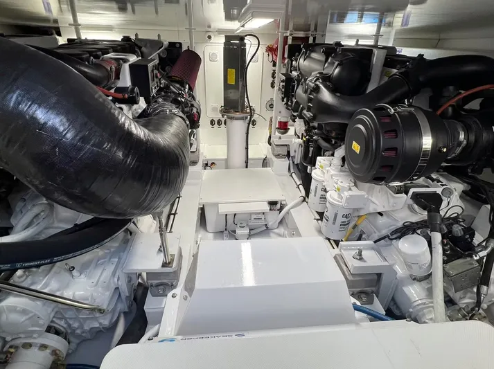 Kelly Lynn Yacht Photos Pics Engine room of a 2020 Henriques 50 Sportfisherman with powerful engines.