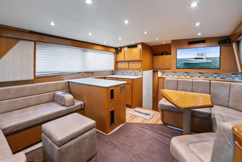 Kelly Lynn Yacht Photos Pics 