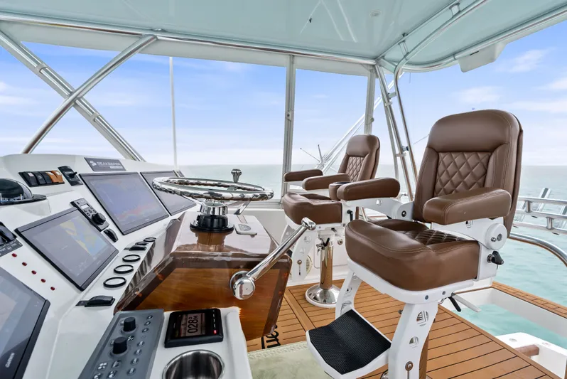 Kelly Lynn Yacht Photos Pics 