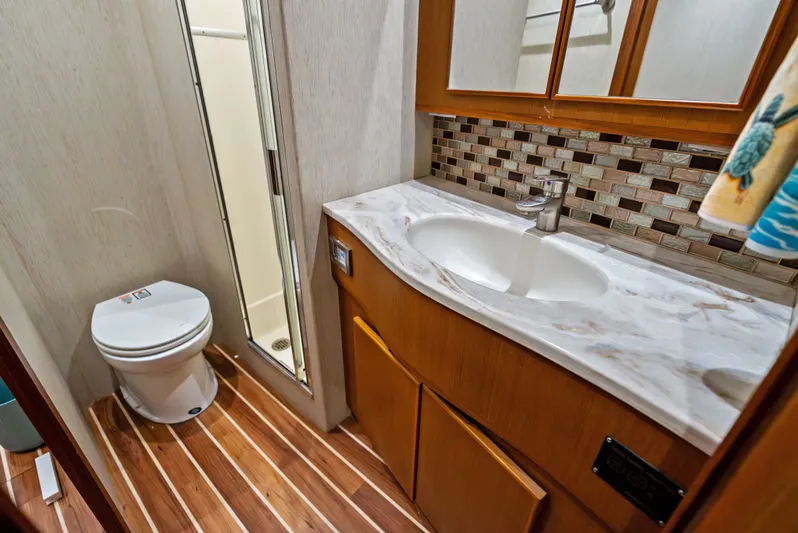 Kelly Lynn Yacht Photos Pics 