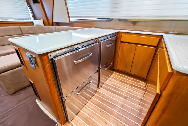 Kelly Lynn Yacht Photos Pics 