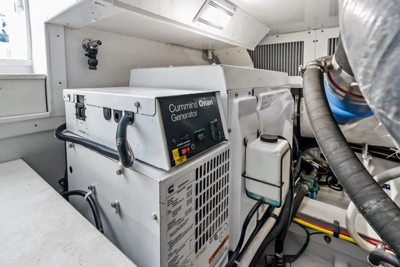 Kelly Lynn Yacht Photos Pics 