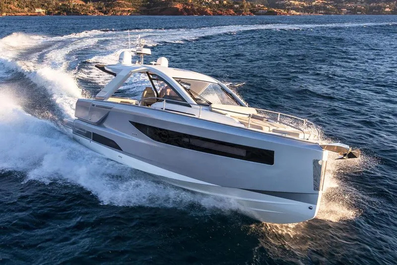  Yacht Photos Pics Manufacturer Provided Image