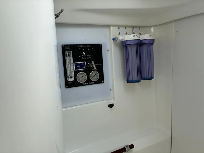 Danae Yacht Photos Pics Water filtration system in a 2003 Beneteau Oceanis Clipper 393 yacht interior.