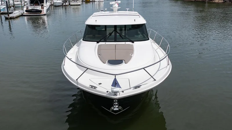 Second Half Yacht Photos Pics Tiara 44 SECOND HALF - Bow Profile