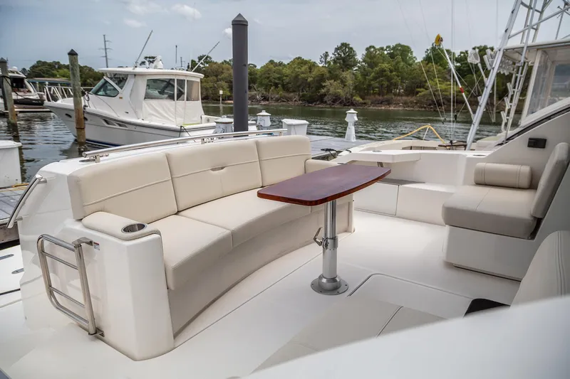 Second Half Yacht Photos Pics Tiara 44 SECOND HALF - Cockpit