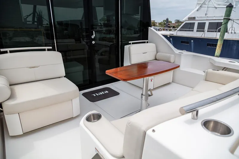 Second Half Yacht Photos Pics Tiara 44 SECOND HALF - Cockpit